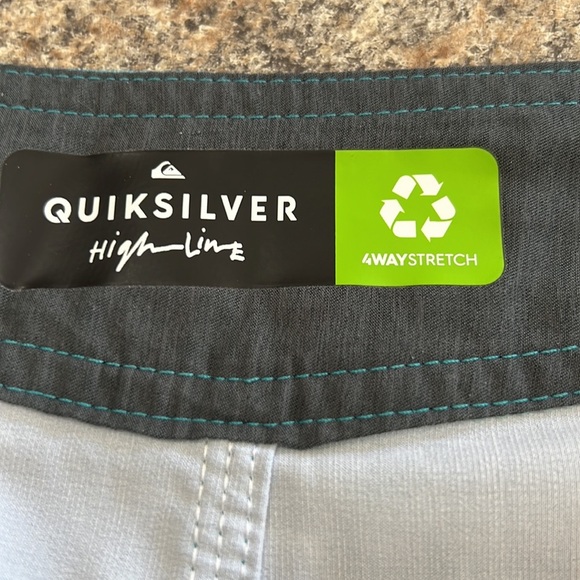 Quicksilver swimsuit, size 36 - Picture 6 of 8